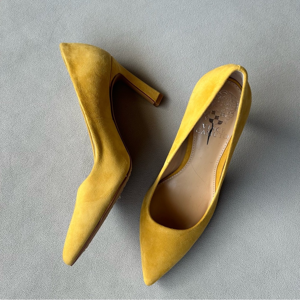 Vince Camuto ~ Retsie ~ Pointed Toe Pump ~ Women’s Size 5